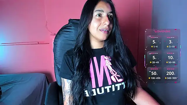 Desipleasure online show from November 17, 5:30 pm