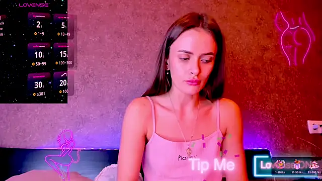 madina taher online show from March 13, 12:23 pm