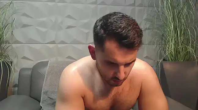 Snapshot of Antoniodiamond chatting on December 21, 8:21 pm Antoniodiamond online show from December 21, 8:21 pm