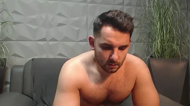 Snapshot of Antoniodiamond chatting on January 7, 8:31 pm Antoniodiamond online show from January 7, 8:31 pm