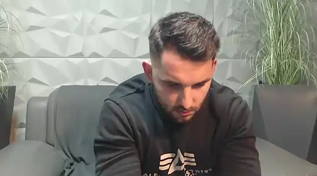 Snapshot of Antoniodiamond chatting on January 14, 8:04 pm Antoniodiamond online show from January 14, 8:04 pm