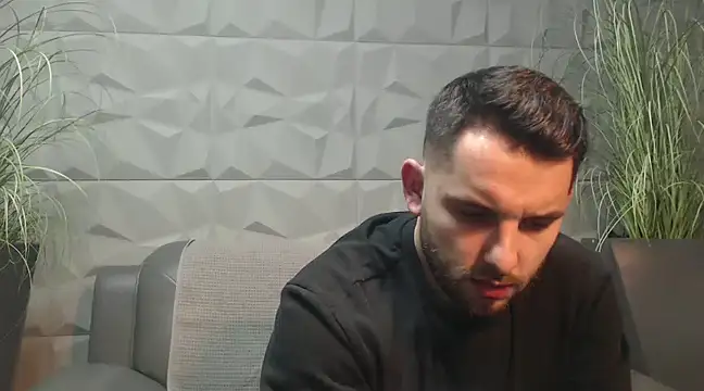 Snapshot of Antoniodiamond chatting on February 14, 8:05 pm Antoniodiamond online show from February 14, 8:05 pm