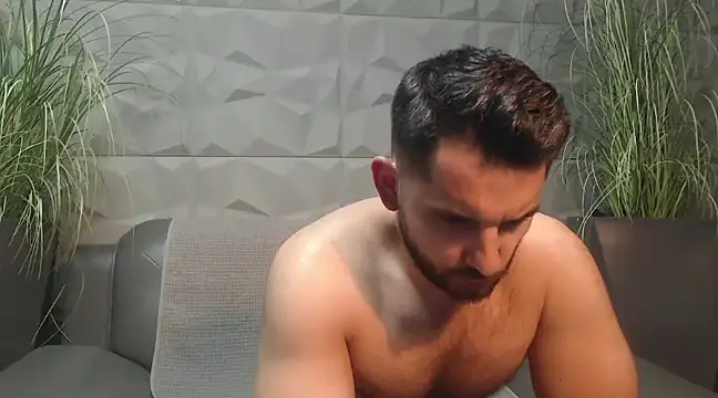 Snapshot of Antoniodiamond chatting on February 19, 8:20 pm Antoniodiamond online show from February 19, 8:20 pm