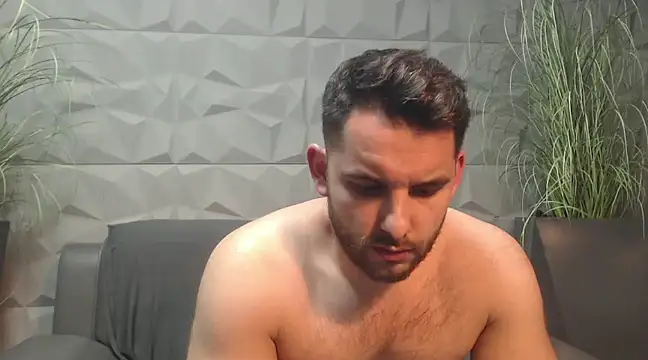 Snapshot of Antoniodiamond chatting on March 10, 12:40 am Antoniodiamond online show from March 10, 12:40 am