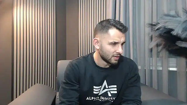 Snapshot of Antoniodiamond chatting on September 19, 7:03 pm Antoniodiamond online show from September 19, 7:03 pm