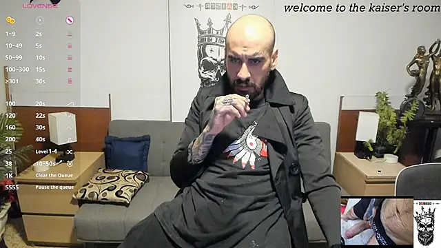 kaiser679  online show from March 11, 9:48 am