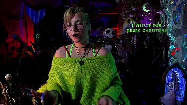 Snapshot of Scarlett_Wanner chatting on December 24, 7:33 pm Scarlett Wanner online show from December 24, 7:33 pm