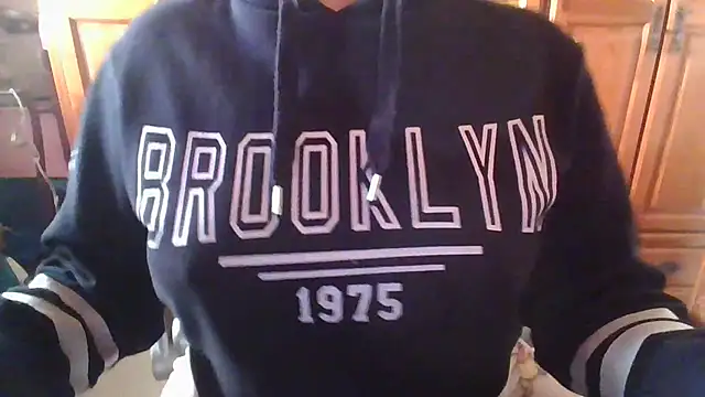 Snapshot of Sexymiss26 chatting on December 31, 11:09 am Sexymiss26 online show from December 31, 11:09 am