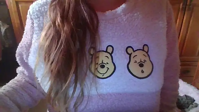 Snapshot of Sexymiss26 chatting on January 13, 12:35 pm Sexymiss26 online show from January 13, 12:35 pm