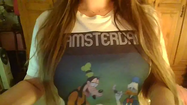 Snapshot of Sexymiss26 chatting on February 27, 8:20 pm Sexymiss26 online show from February 27, 8:20 pm