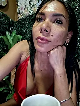 Snapshot of Doll_Loren chatting on September 27, 9:09 pm Doll Loren online show from September 27, 9:09 pm