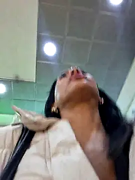 Snapshot of Doll_Loren chatting on October 18, 2:07 pm Doll Loren online show from October 18, 2:07 pm