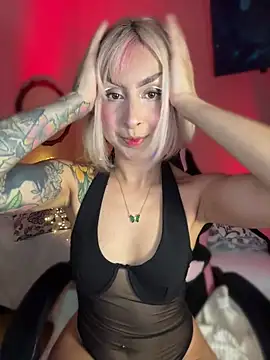 Cinamoonn online show from May 15, 9:44 pm