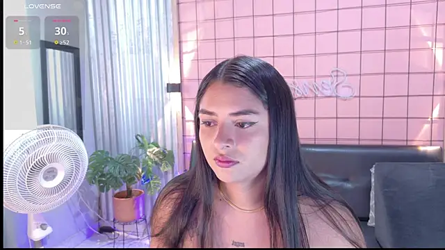 Snapshot of mensia_hernandz chatting on October 3, 1:30 pm mensia hernandz online show from October 3, 1:30 pm