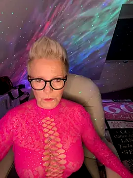 Snapshot of German_Milf chatting on October 30, 1:45 pm German Milf online show from October 30, 1:45 pm