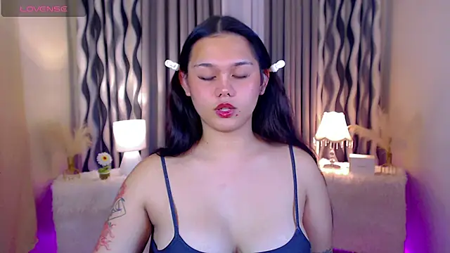 Snapshot of Ella_Fantasiax chatting on October 18, 6:08 pm Ella Fantasiax online show from October 18, 6:08 pm