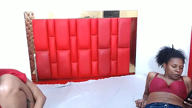 Snapshot of lizeth_keilyn chatting on October 23, 2:49 pm lizeth keilyn online show from October 23, 2:49 pm