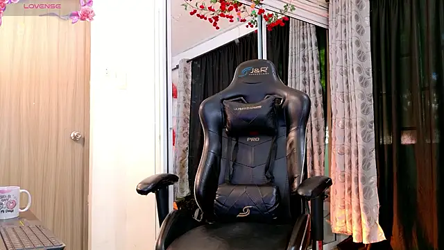 Snapshot of BLACK_ROSSE_1 chatting on March 9, 12:42 pm BLACK ROSSE 1 online show from March 9, 12:42 pm