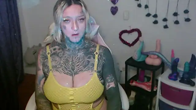 SLOPPYTITSS online show from April 3, 10:35 am