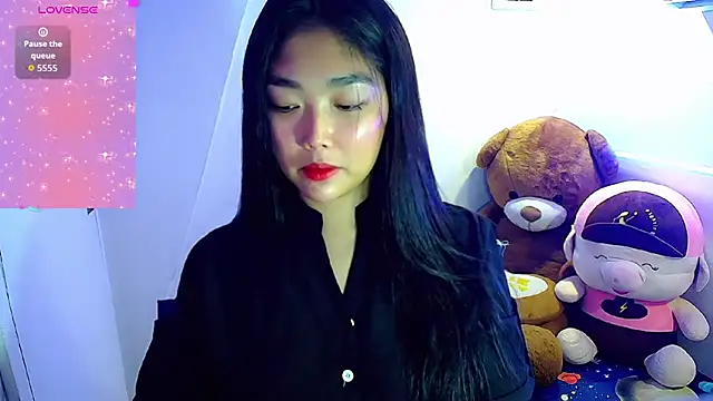 Snapshot of TR4NSCUTI3 chatting on September 30, 6:13 pm TR4NSCUTI3 online show from September 30, 6:13 pm