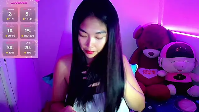 Snapshot of TR4NSCUTI3 chatting on October 16, 6:42 pm TR4NSCUTI3 online show from October 16, 6:42 pm