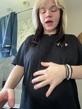 Cutiepiespanks online show from May 4, 7:32 pm