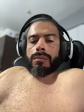 Snapshot of JayJayRod chatting on March 31, 8:20 pm JayJayRod online show from March 31, 8:20 pm