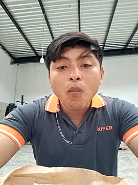 000002m online show from April 15, 3:08 pm