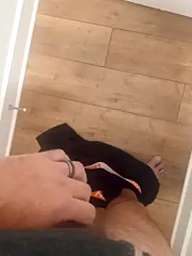 Snapshot of Mark_Dad chatting on October 24, 9:28 am Mark Dad online show from October 24, 9:28 am