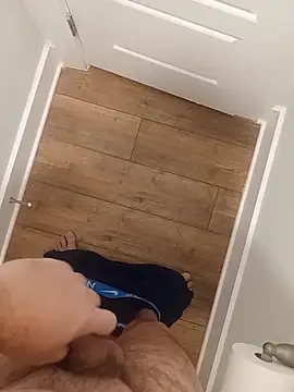 Snapshot of Mark_Dad chatting on February 9, 9:02 am Mark Dad online show from February 9, 9:02 am