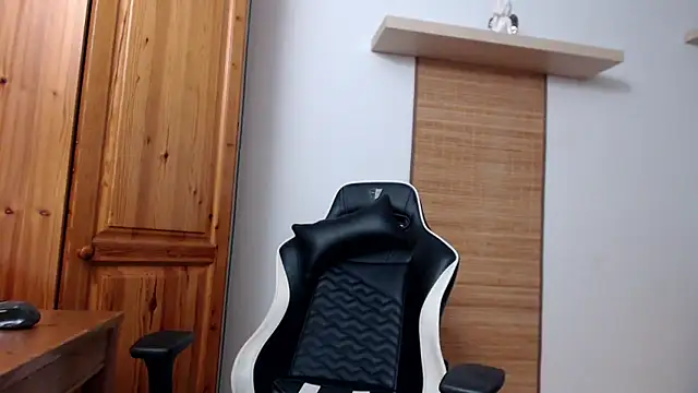 Lisakisss online show from March 9, 8:29 am