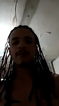 Snapshot of Oliver_rolland chatting on December 9, 2:02 am Oliver rolland online show from December 9, 2:02 am