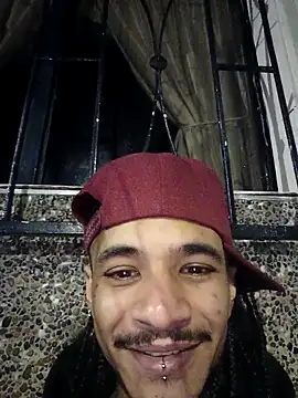 Snapshot of Oliver_rolland chatting on March 9, 5:22 am Oliver rolland online show from March 9, 5:22 am
