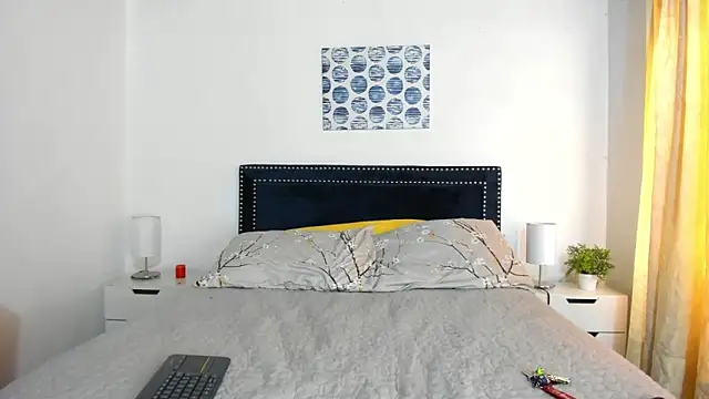 Snapshot of ZulyMichels chatting on October 4, 1:31 pm ZulyMichels online show from October 4, 1:31 pm