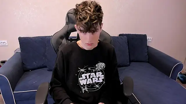 Snapshot of James_Mills chatting on October 15, 7:14 pm James Mills online show from October 15, 7:14 pm