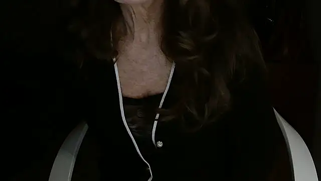 Snapshot of amara_2022 chatting on November 19, 9:15 pm amara 2022 online show from November 19, 9:15 pm