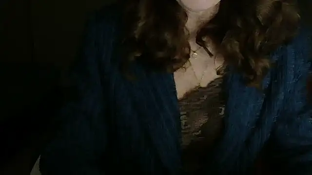 Snapshot of amara_2022 chatting on March 31, 8:53 pm amara 2022 online show from March 31, 8:53 pm