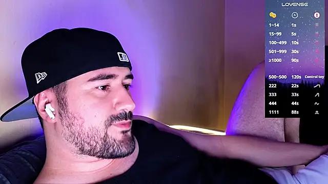 Snapshot of DominantTheo chatting on February 23, 5:56 am DominantTheo online show from February 23, 5:56 am