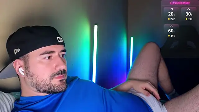 DominantTheo online show from March 4, 3:56 am