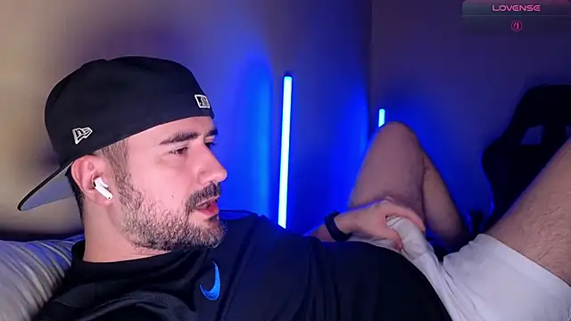 DominantTheo online show from March 22, 3:43 am