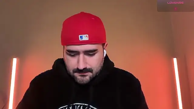 DominantTheo online show from June 22, 3:19 am