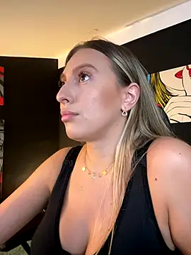 Snapshot of Eva_Ryen chatting on September 19, 4:40 pm Eva Ryen online show from September 19, 4:40 pm