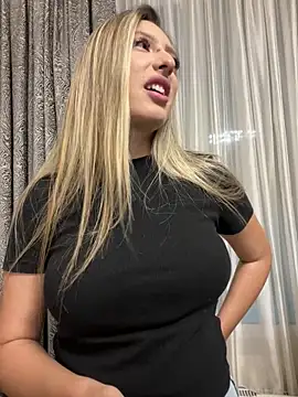 Snapshot of Eva_Ryen chatting on September 21, 4:30 pm Eva Ryen online show from September 21, 4:30 pm