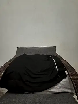 VIC22SECRET online show from May 7, 1:33 am