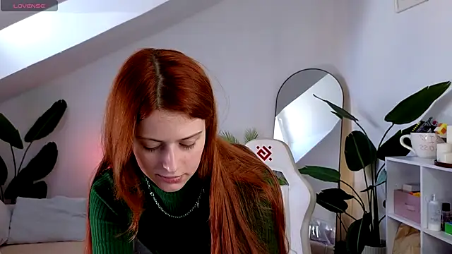 doll lesli online show from October 8, 6:44 am