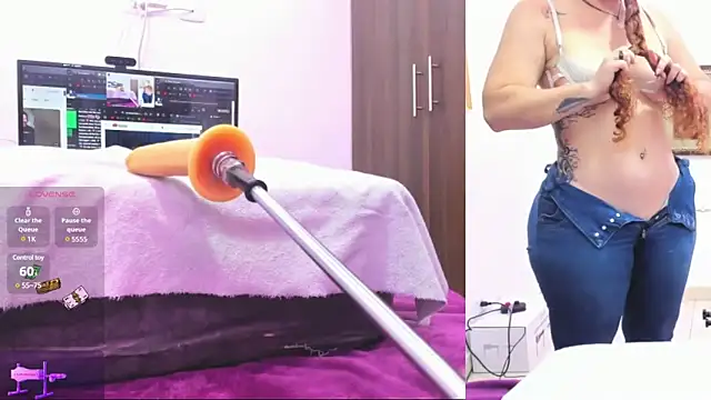 Paulina Davis  online show from January 19, 3:29 am