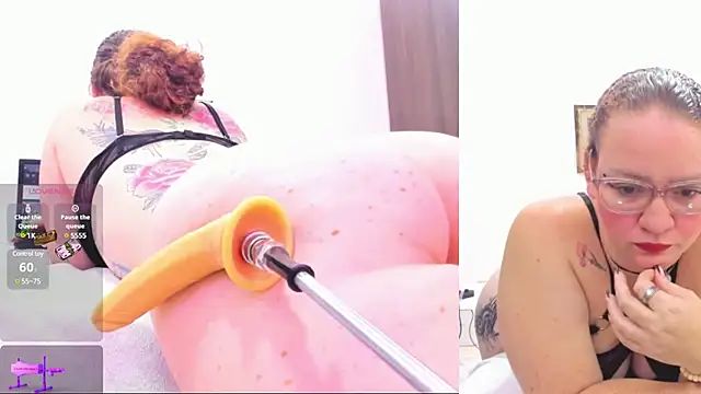 Paulina Davis  online show from January 21, 3:26 am