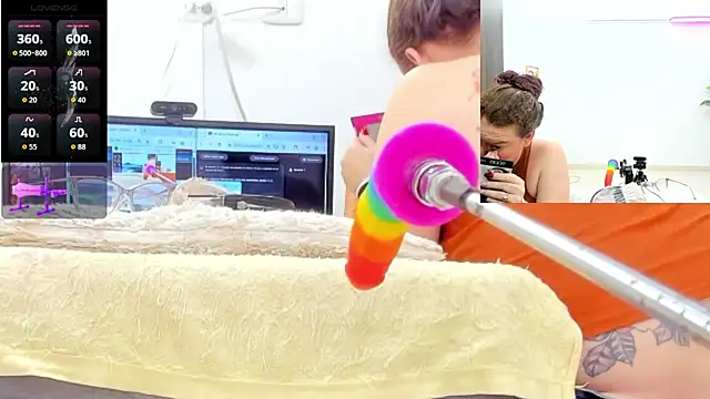 Paulina Davis  online show from February 3, 12:09 am