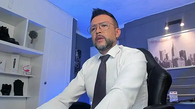 Snapshot of MrFrank_tattoo chatting on March 10, 2:16 pm MrFrank tattoo online show from March 10, 2:16 pm