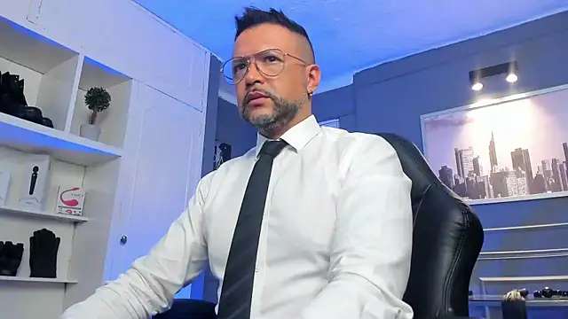 Snapshot of MrFrank_tattoo chatting on March 17, 1:39 pm MrFrank tattoo online show from March 17, 1:39 pm